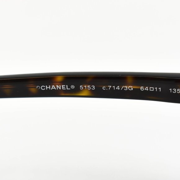 CHANEL: Tortoise Brown CC Polarized Sunglasses mh - Picture 9 of 9